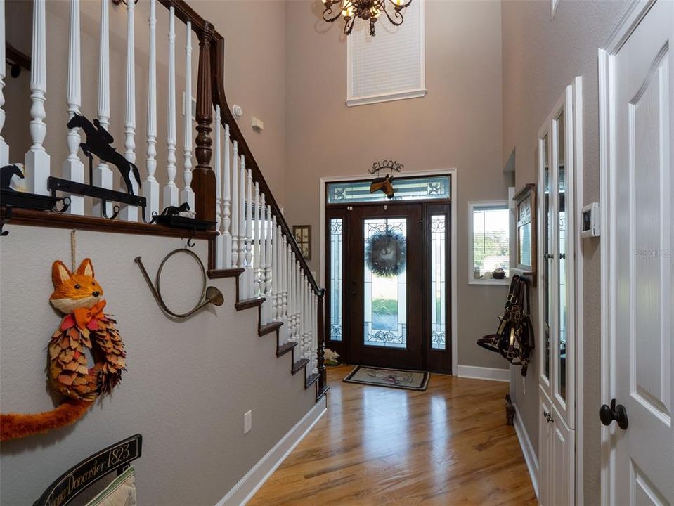 For Sale: $1,595,000 (5 beds, 3 baths, 4044 Square Feet)