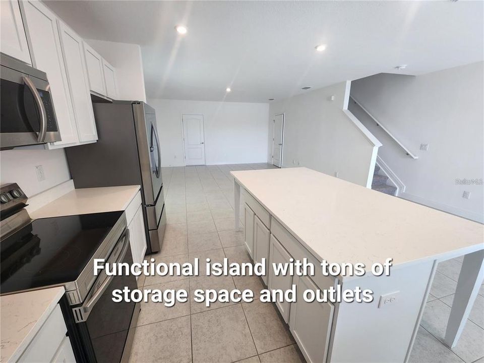 For Rent: $2,500 (3 beds, 2 baths, 1732 Square Feet)