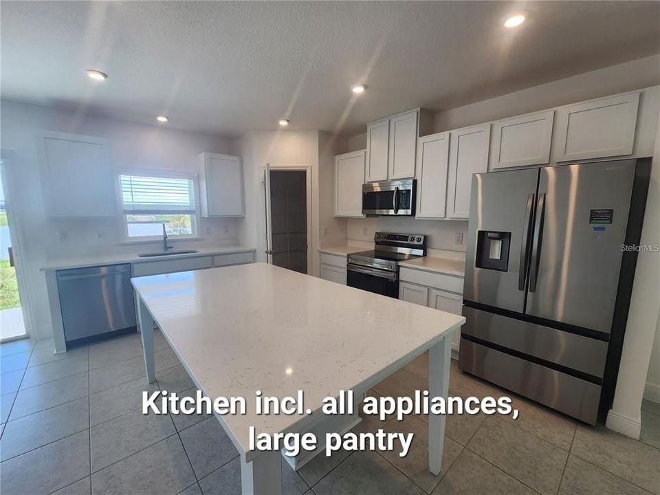 For Rent: $2,500 (3 beds, 2 baths, 1732 Square Feet)