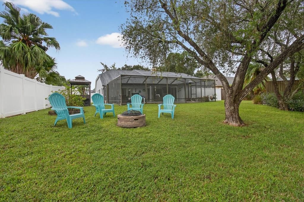 Activo con contrato: $449,000 (3 camas, 2 baños, 1848 Pies cuadrados)