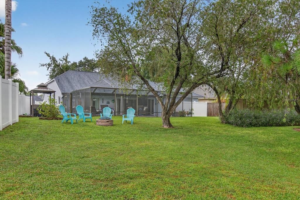 Activo con contrato: $449,000 (3 camas, 2 baños, 1848 Pies cuadrados)