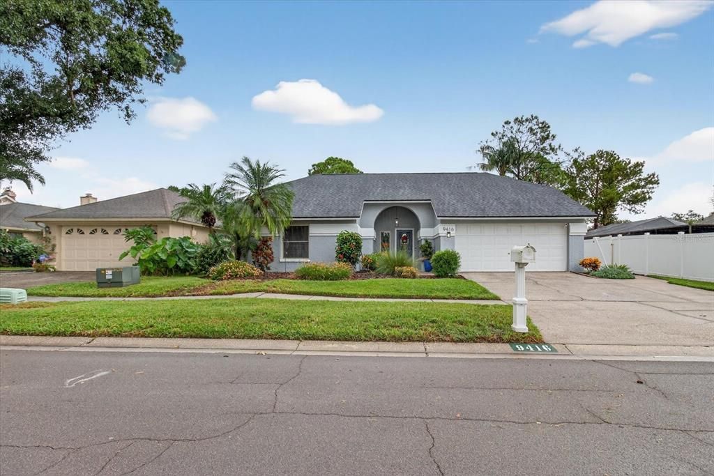 Activo con contrato: $449,000 (3 camas, 2 baños, 1848 Pies cuadrados)