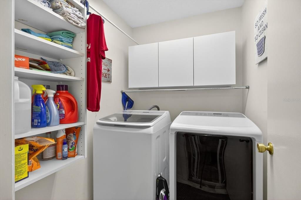 Activo con contrato: $449,000 (3 camas, 2 baños, 1848 Pies cuadrados)