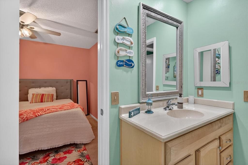 Activo con contrato: $449,000 (3 camas, 2 baños, 1848 Pies cuadrados)