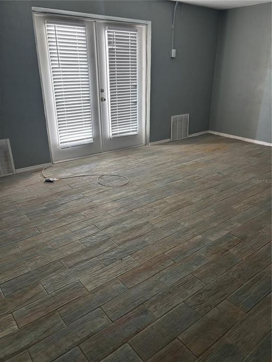 出租: $4,995 (3 贝兹, 3 浴室, 2041 平方英尺)