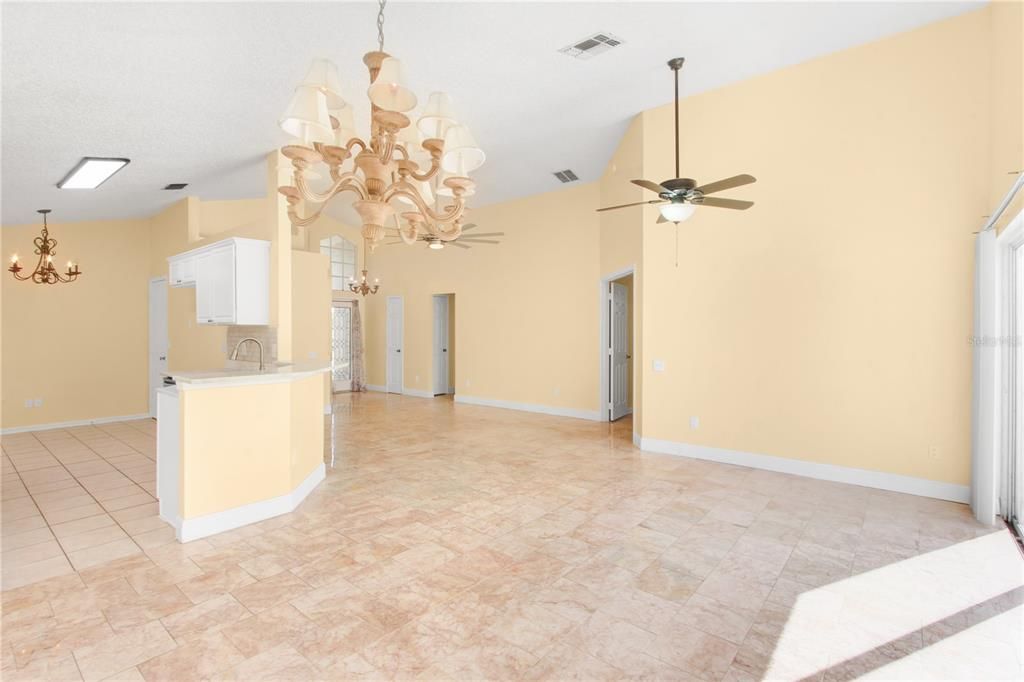 出租: $2,500 (3 贝兹, 2 浴室, 1422 平方英尺)