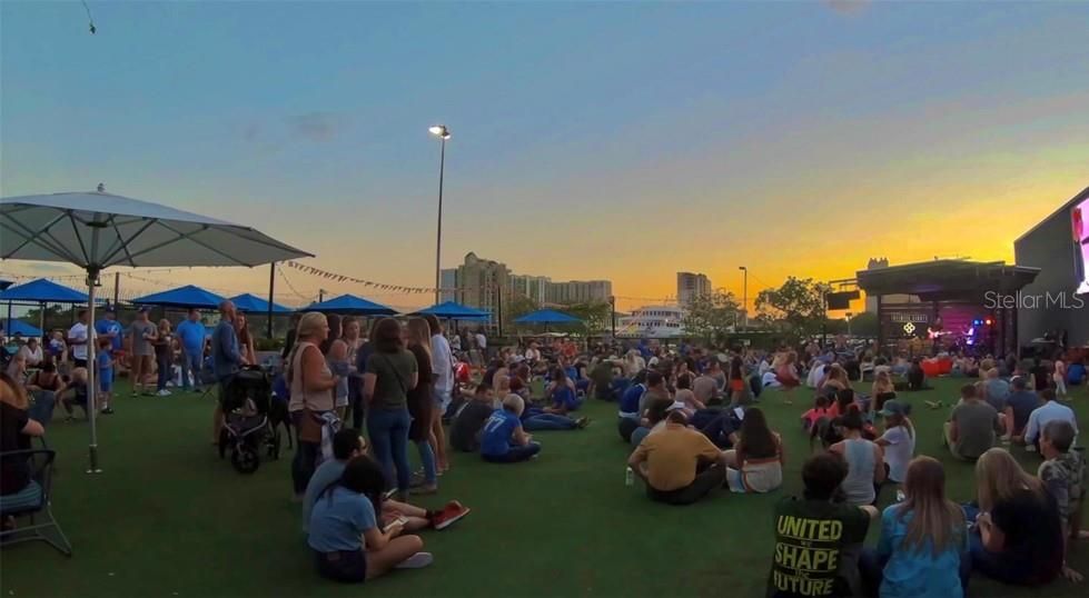 出租: $6,500 (3 贝兹, 3 浴室, 1733 平方英尺)