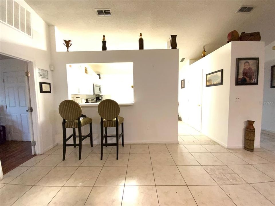 Activo con contrato: $259,900 (3 camas, 2 baños, 1781 Pies cuadrados)