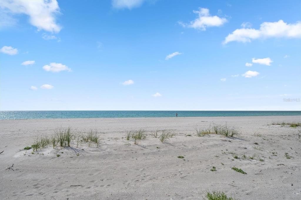 For Rent: $5,000 (2 beds, 2 baths, 1392 Square Feet)