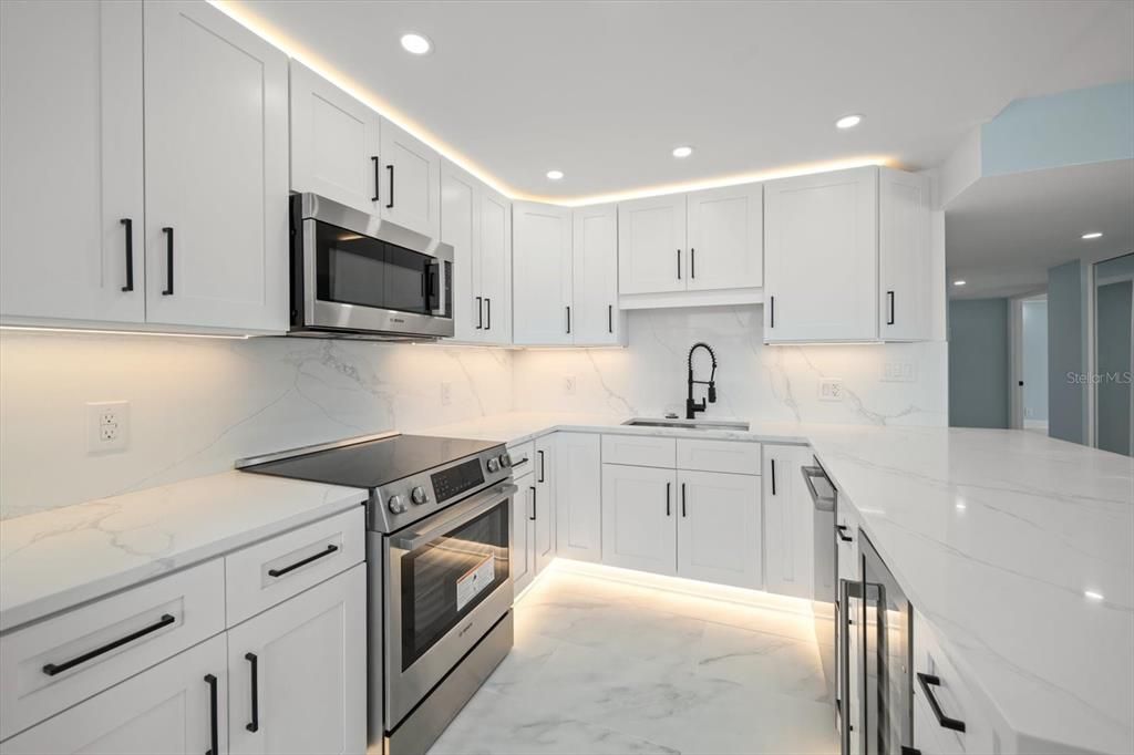 For Rent: $5,000 (2 beds, 2 baths, 1392 Square Feet)