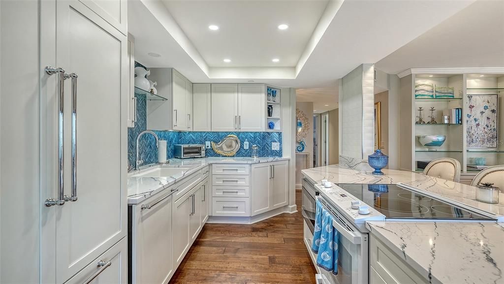 Active With Contract: $1,370,000 (2 beds, 2 baths, 1456 Square Feet)