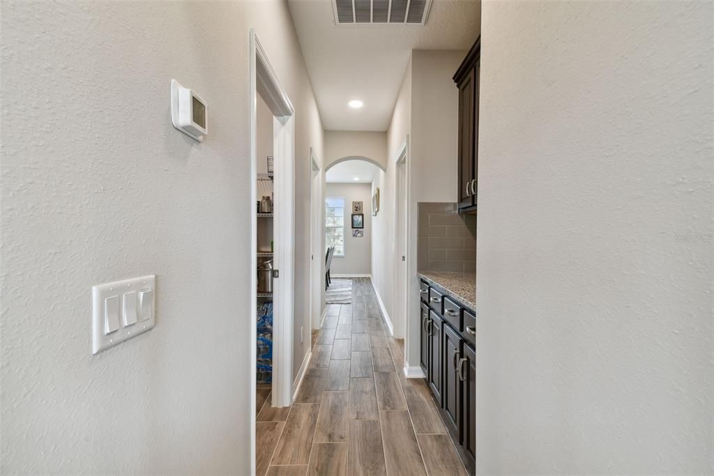 En Venta: $990,000 (7 camas, 5 baños, 5431 Pies cuadrados)