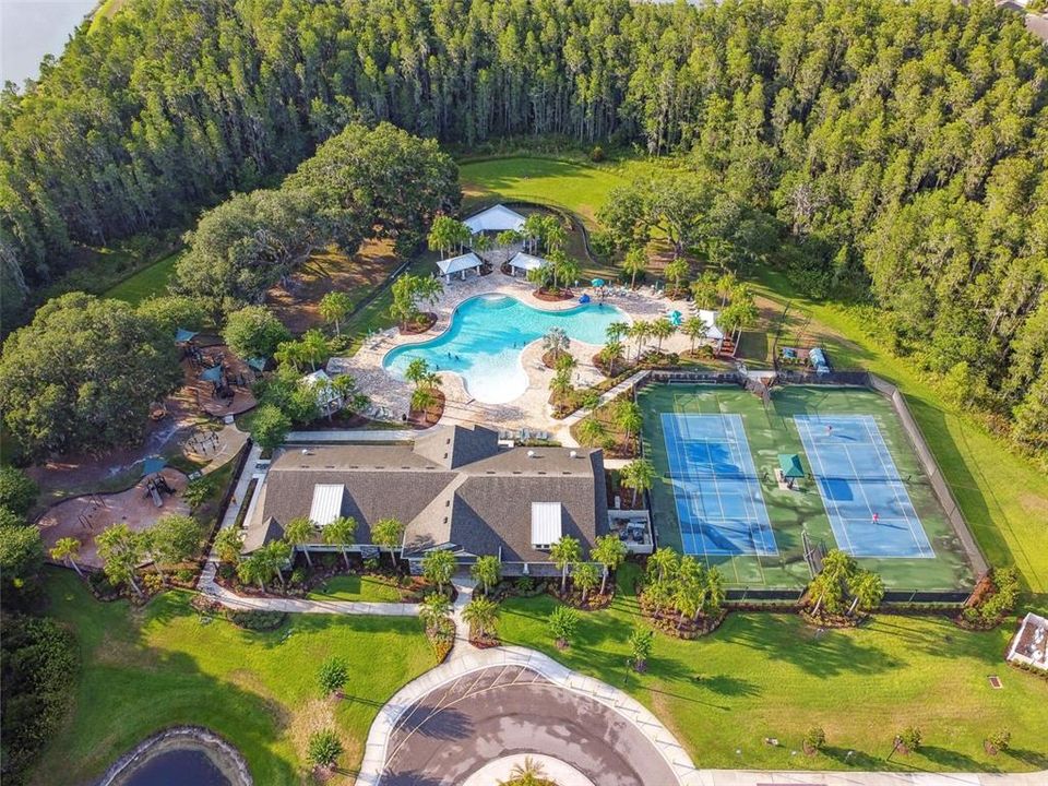 En Venta: $990,000 (7 camas, 5 baños, 5431 Pies cuadrados)