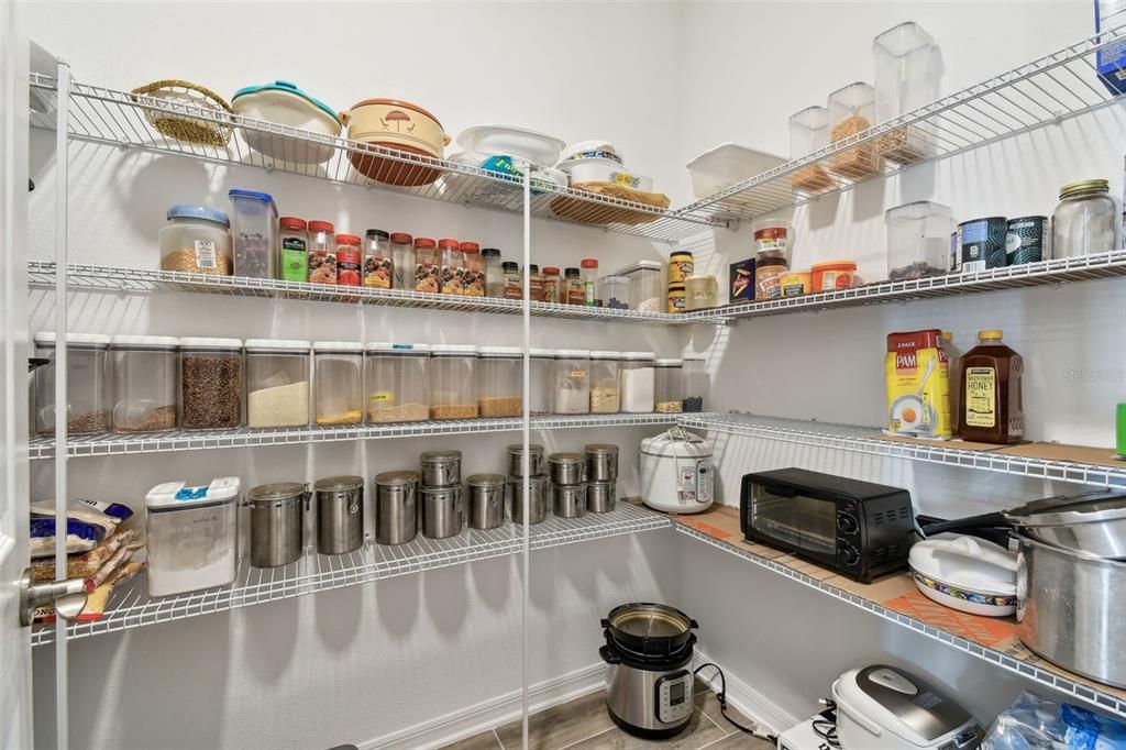 En Venta: $990,000 (7 camas, 5 baños, 5431 Pies cuadrados)