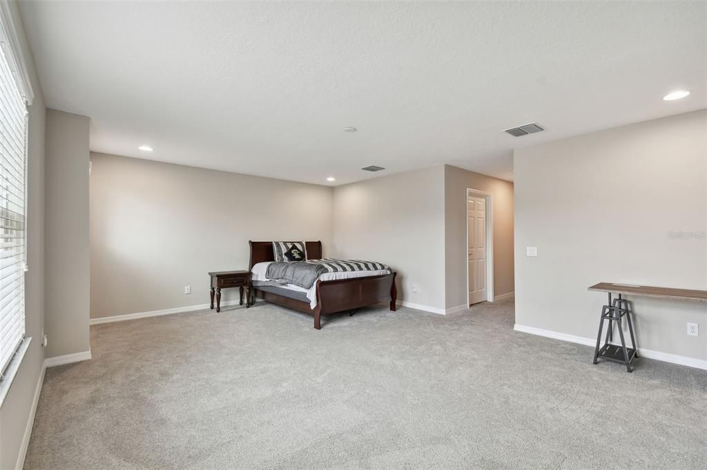 En Venta: $990,000 (7 camas, 5 baños, 5431 Pies cuadrados)