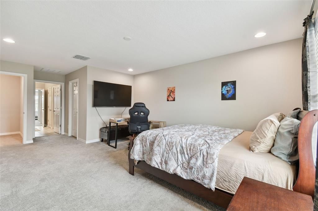 En Venta: $990,000 (7 camas, 5 baños, 5431 Pies cuadrados)