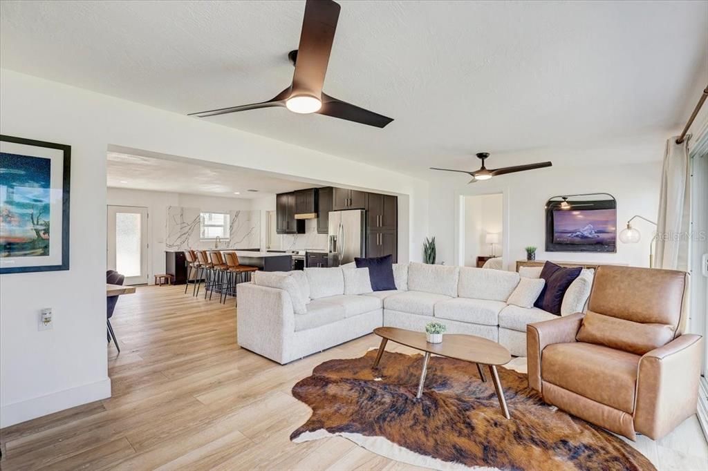 For Sale: $839,990 (3 beds, 2 baths, 1502 Square Feet)