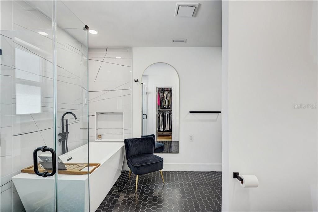 For Sale: $839,990 (3 beds, 2 baths, 1502 Square Feet)