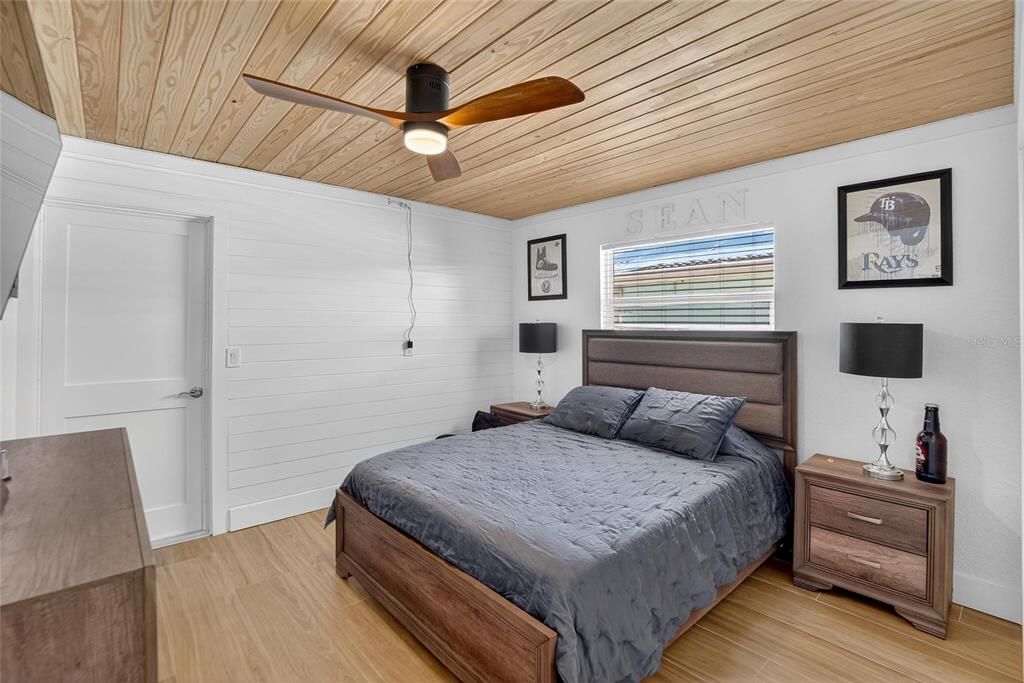 For Sale: $944,000 (4 beds, 2 baths, 1910 Square Feet)