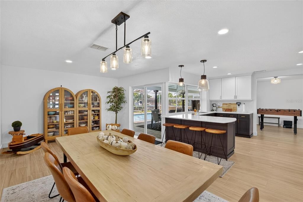 For Sale: $944,000 (4 beds, 2 baths, 1910 Square Feet)