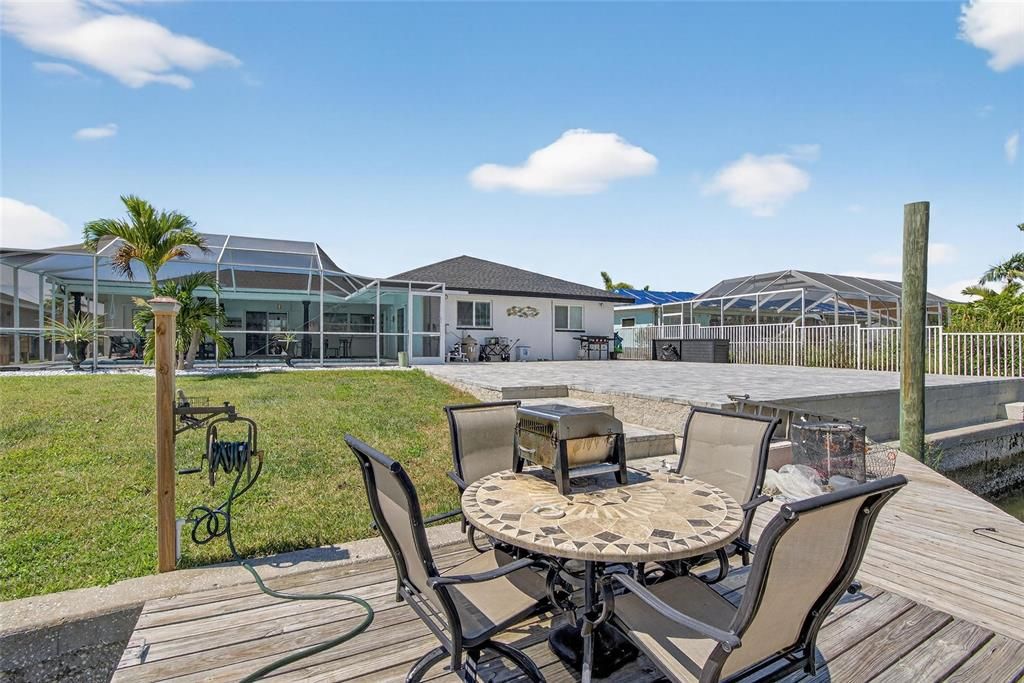 For Sale: $944,000 (4 beds, 2 baths, 1910 Square Feet)