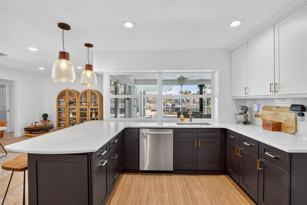 For Sale: $944,000 (4 beds, 2 baths, 1910 Square Feet)