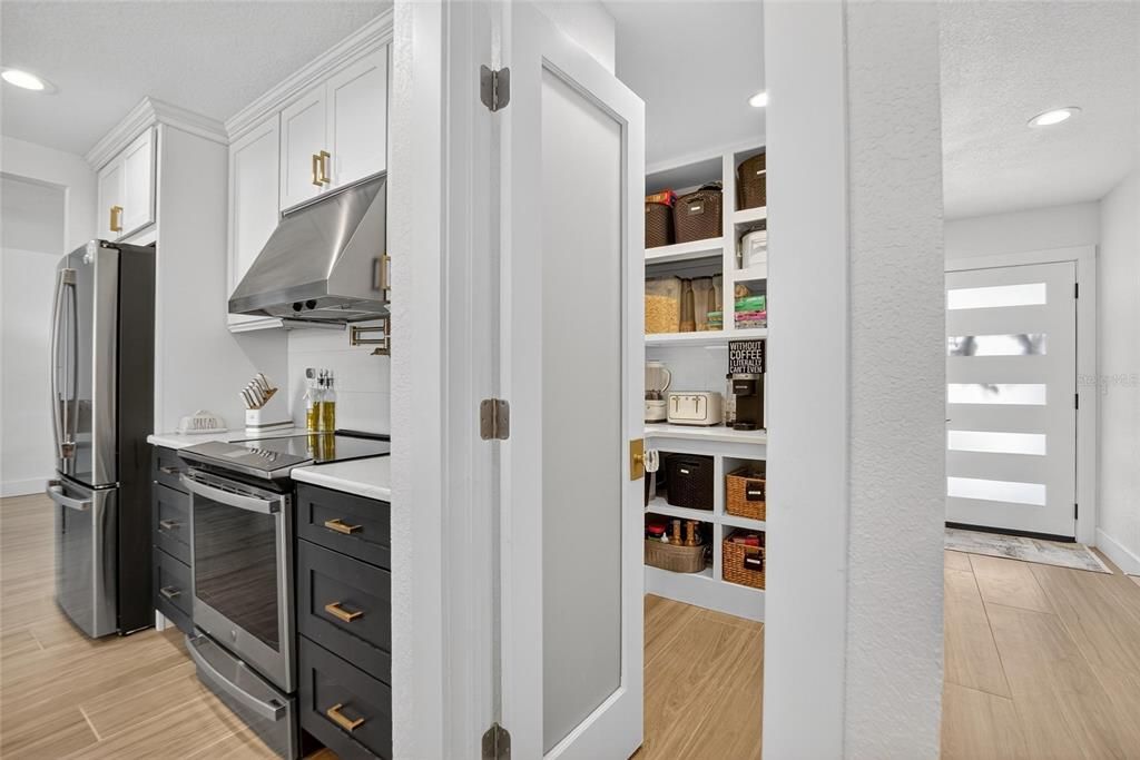 For Sale: $944,000 (4 beds, 2 baths, 1910 Square Feet)