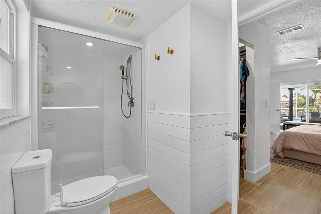 For Sale: $944,000 (4 beds, 2 baths, 1910 Square Feet)