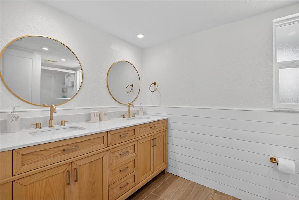 For Sale: $944,000 (4 beds, 2 baths, 1910 Square Feet)