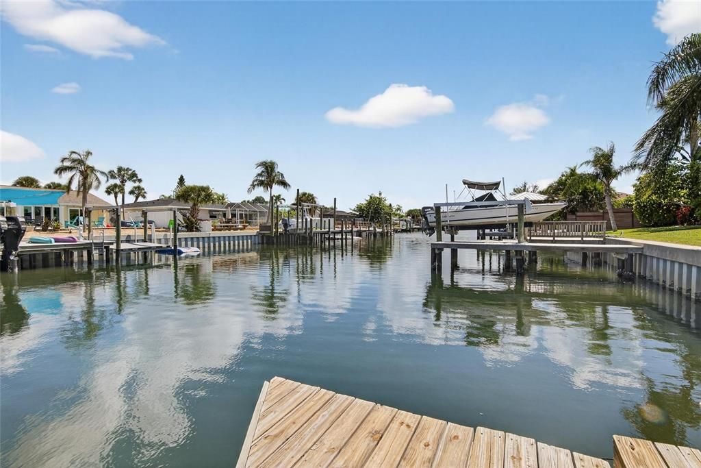 For Sale: $944,000 (4 beds, 2 baths, 1910 Square Feet)