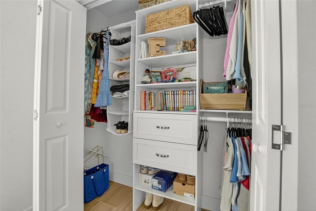 For Sale: $944,000 (4 beds, 2 baths, 1910 Square Feet)