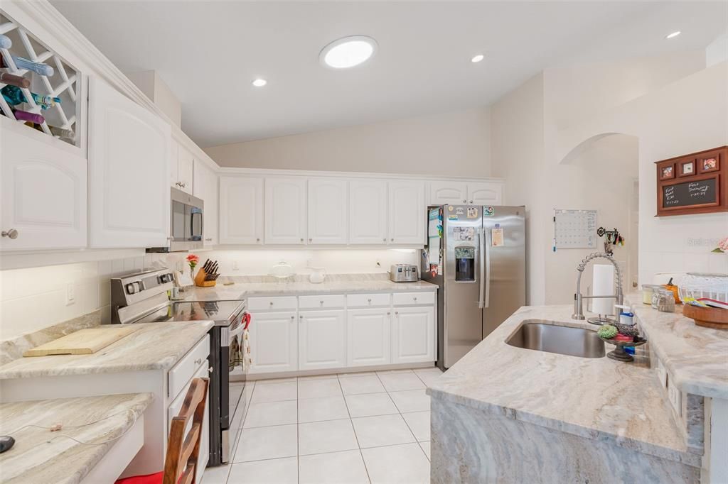 待售: $459,000 (3 贝兹, 2 浴室, 1621 平方英尺)