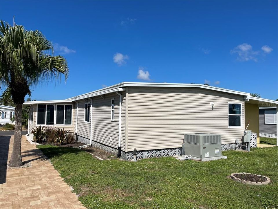 Activo con contrato: $168,000 (2 camas, 2 baños, 1176 Pies cuadrados)