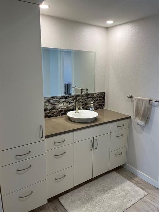 Activo con contrato: $168,000 (2 camas, 2 baños, 1176 Pies cuadrados)