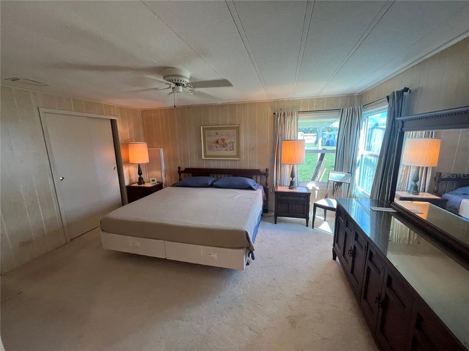 Activo con contrato: $168,000 (2 camas, 2 baños, 1176 Pies cuadrados)