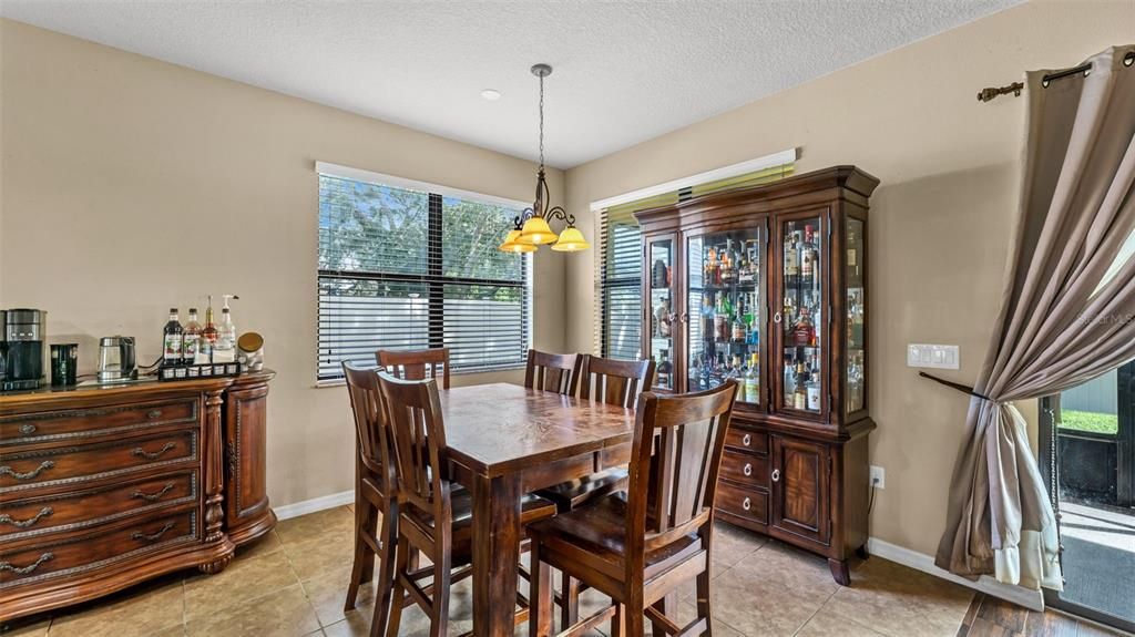 На продажу: $614,900 (5 спален, 3 ванн, 3076 Квадратных фут)