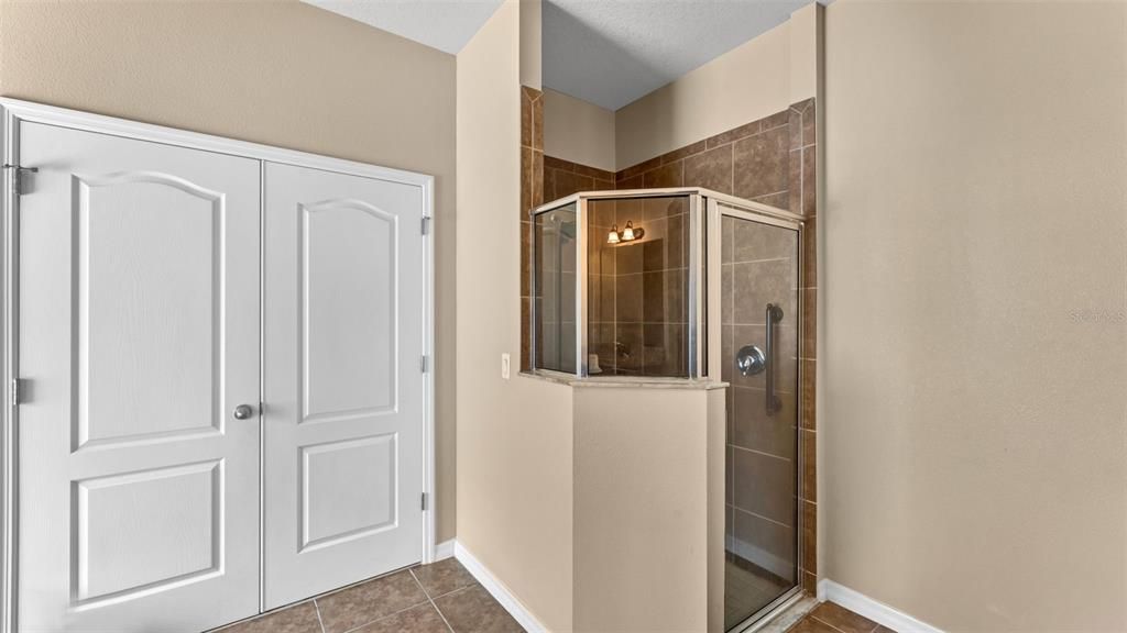 На продажу: $614,900 (5 спален, 3 ванн, 3076 Квадратных фут)