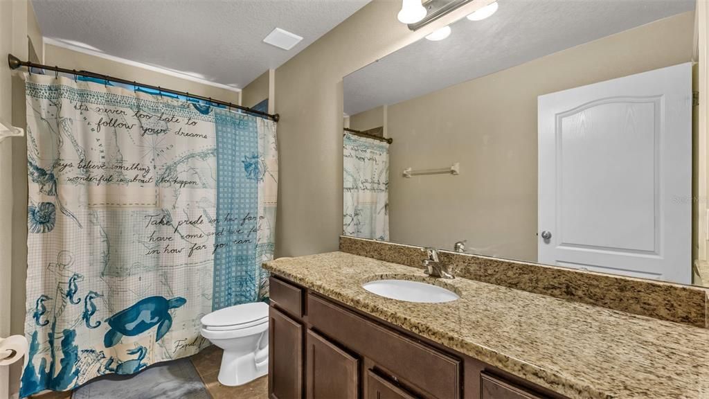 На продажу: $614,900 (5 спален, 3 ванн, 3076 Квадратных фут)