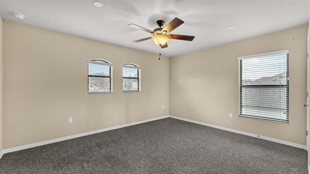 На продажу: $614,900 (5 спален, 3 ванн, 3076 Квадратных фут)