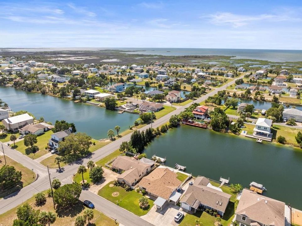 Activo con contrato: $260,000 (3 camas, 2 baños, 1640 Pies cuadrados)