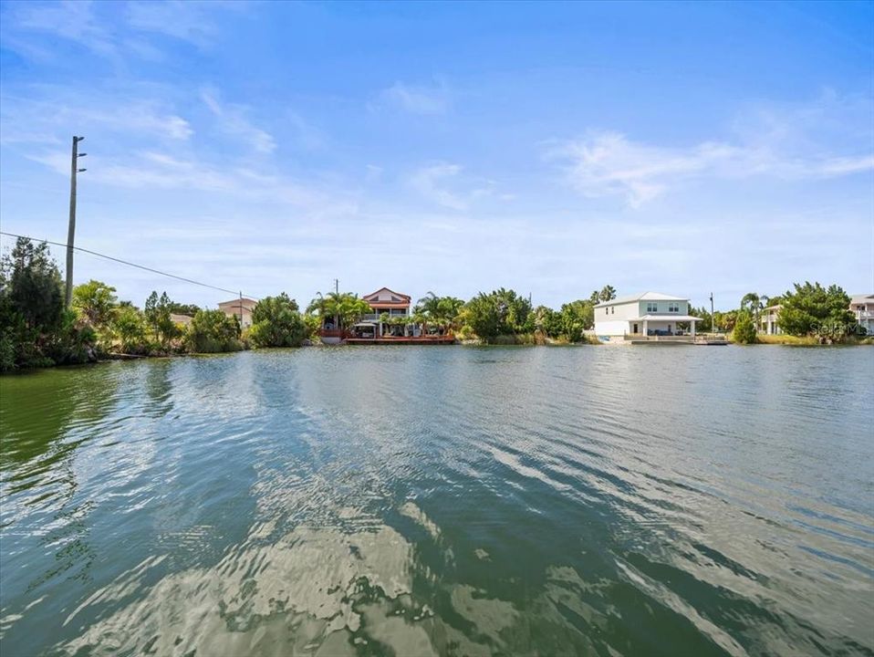 Activo con contrato: $260,000 (3 camas, 2 baños, 1640 Pies cuadrados)