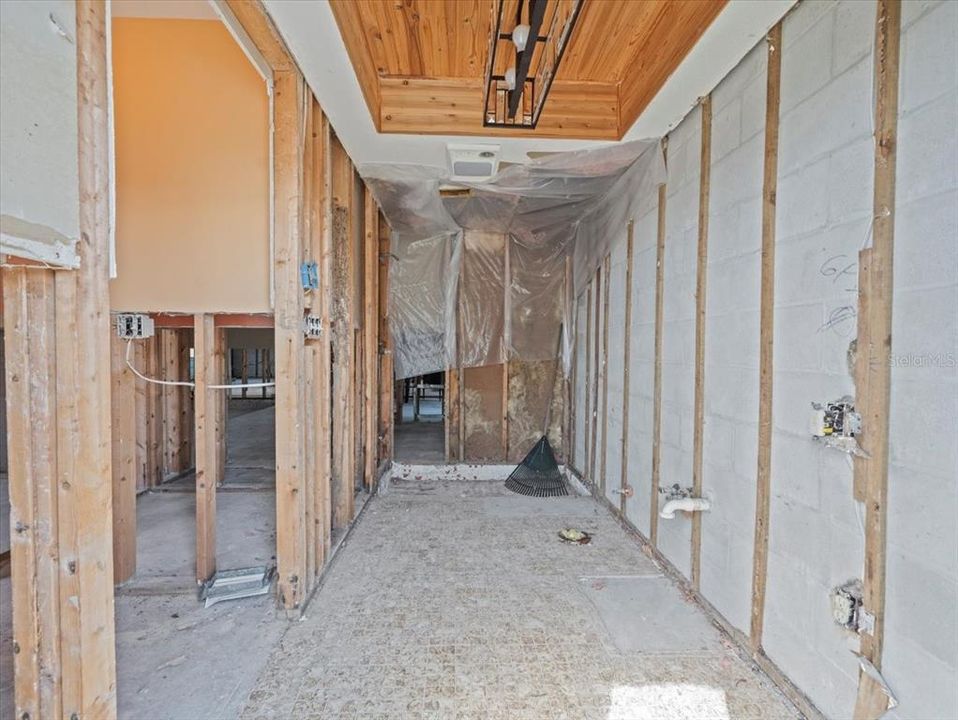 Activo con contrato: $260,000 (3 camas, 2 baños, 1640 Pies cuadrados)