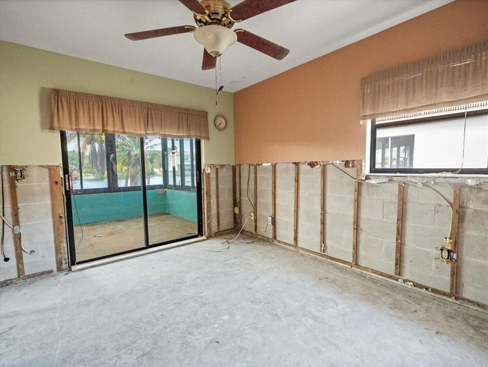 Activo con contrato: $260,000 (3 camas, 2 baños, 1640 Pies cuadrados)