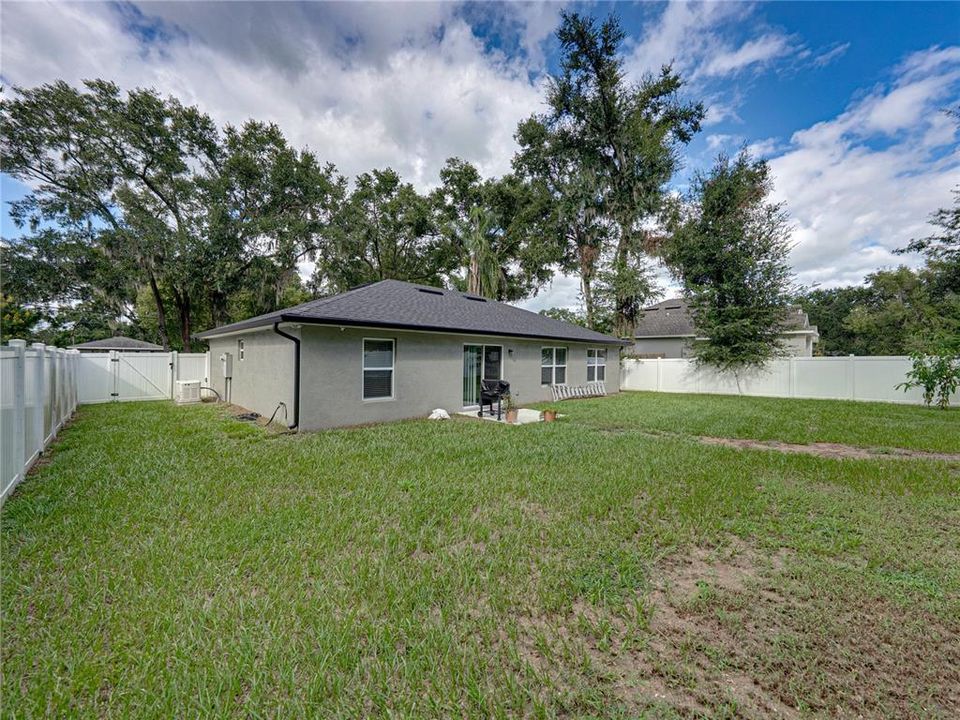 Active With Contract: $310,000 (3 beds, 2 baths, 1608 Square Feet)