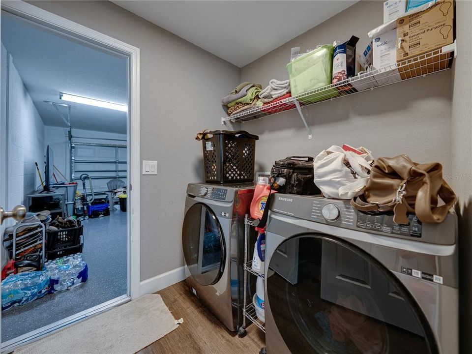 Active With Contract: $310,000 (3 beds, 2 baths, 1608 Square Feet)