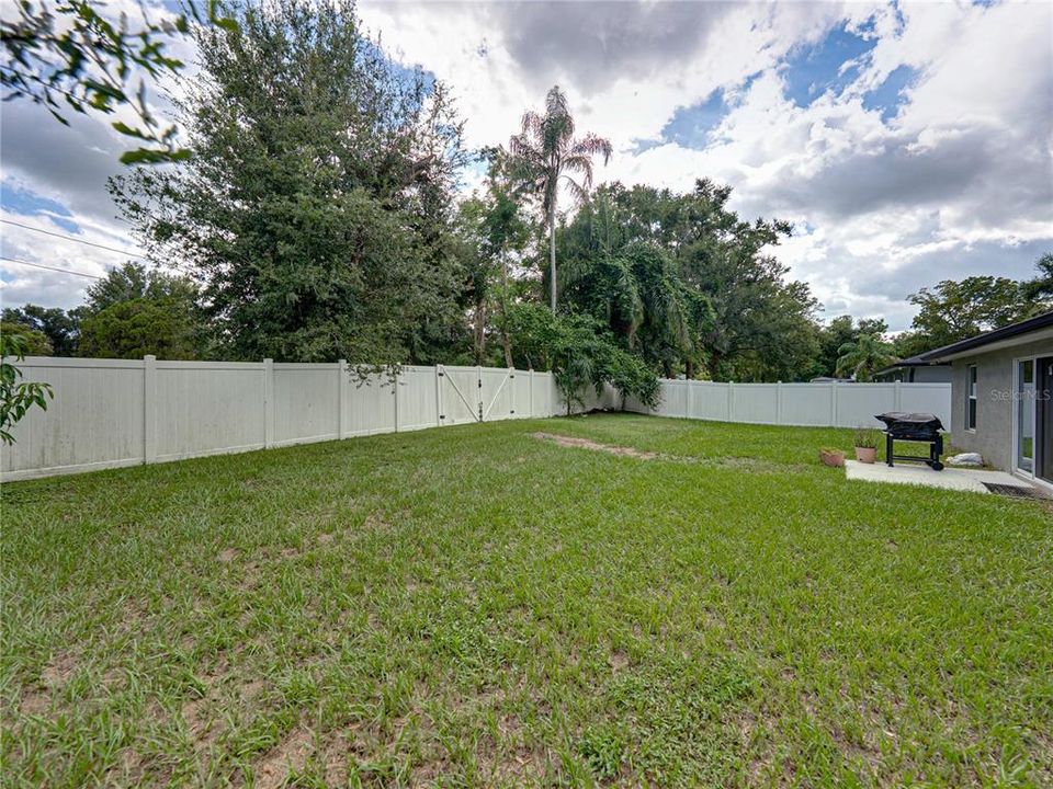 Active With Contract: $310,000 (3 beds, 2 baths, 1608 Square Feet)