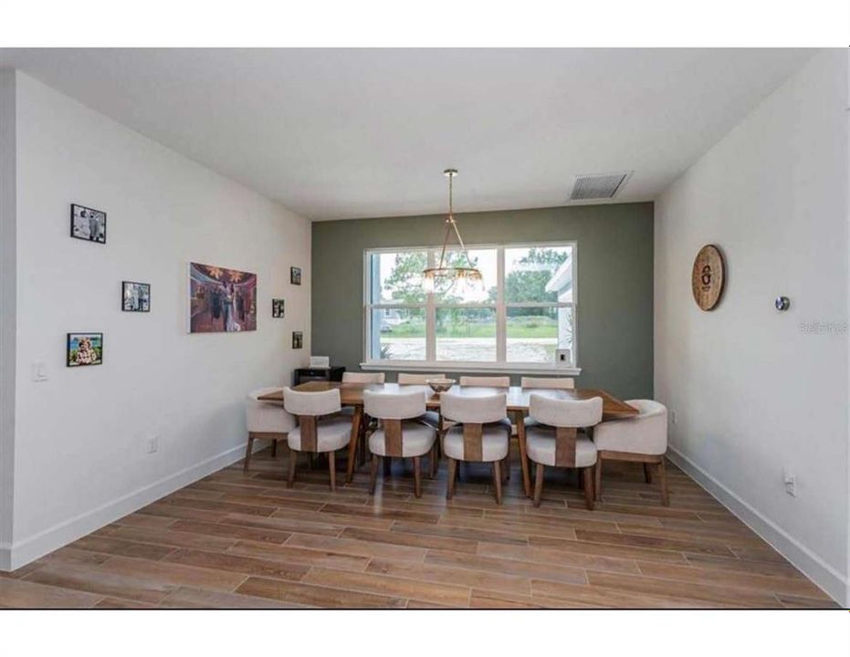 На продажу: $715,000 (5 спален, 4 ванн, 3097 Квадратных фут)