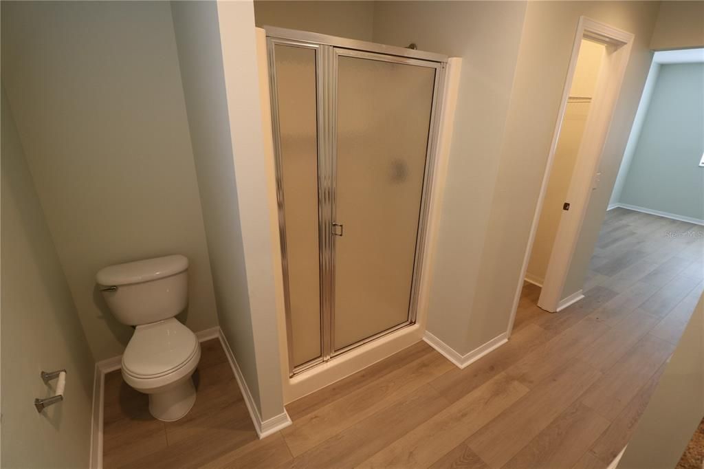 Active With Contract: $1,400 (2 beds, 2 baths, 1008 Square Feet)