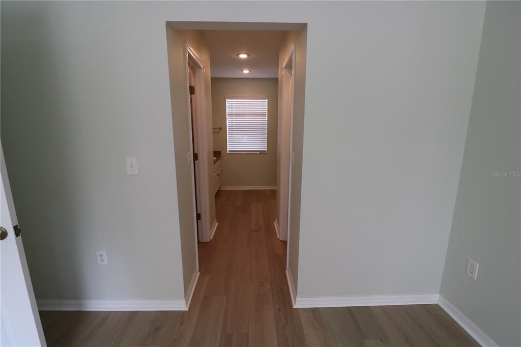 Active With Contract: $1,400 (2 beds, 2 baths, 1008 Square Feet)