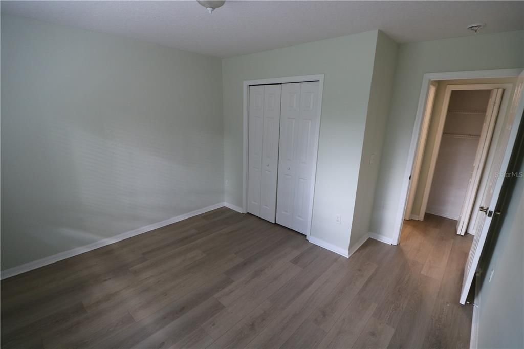 Active With Contract: $1,400 (2 beds, 2 baths, 1008 Square Feet)